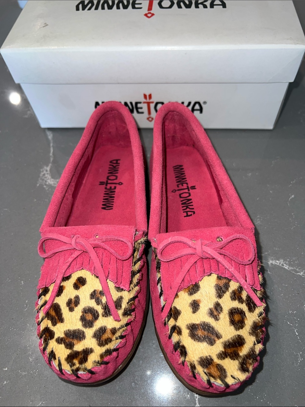 Minnetonka KIDS Suede Moccasins with Leopard Haircalf Accent HOT PINK